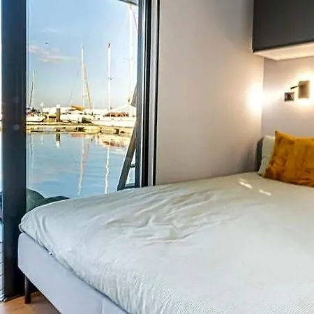 فندق The Homeboat Company Parque Nacoes-lisboa 4*